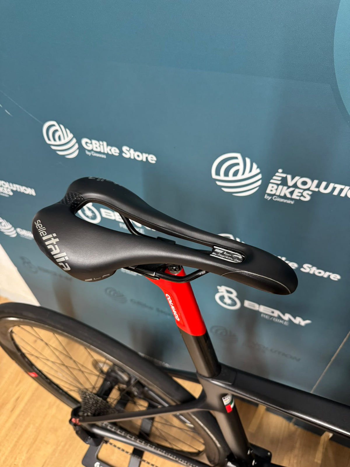 Colnago V4Rs UAE Team Emirates Taglia 485 - Usata