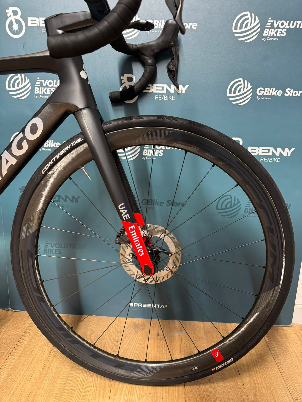 Colnago V4Rs UAE Team Emirates Taglia 485 - Usata