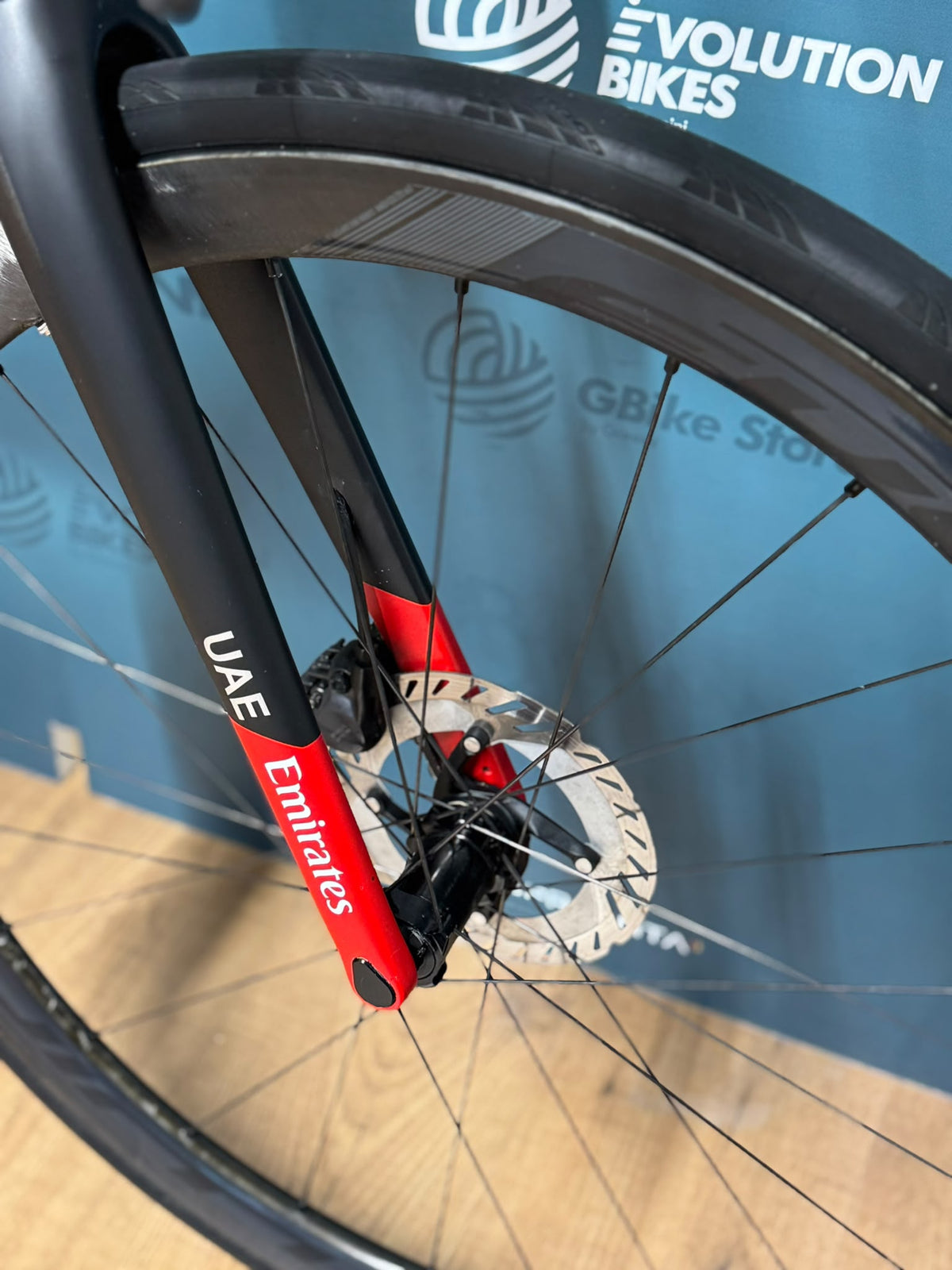 Colnago V4Rs UAE Team Emirates Taglia 485 - Usata