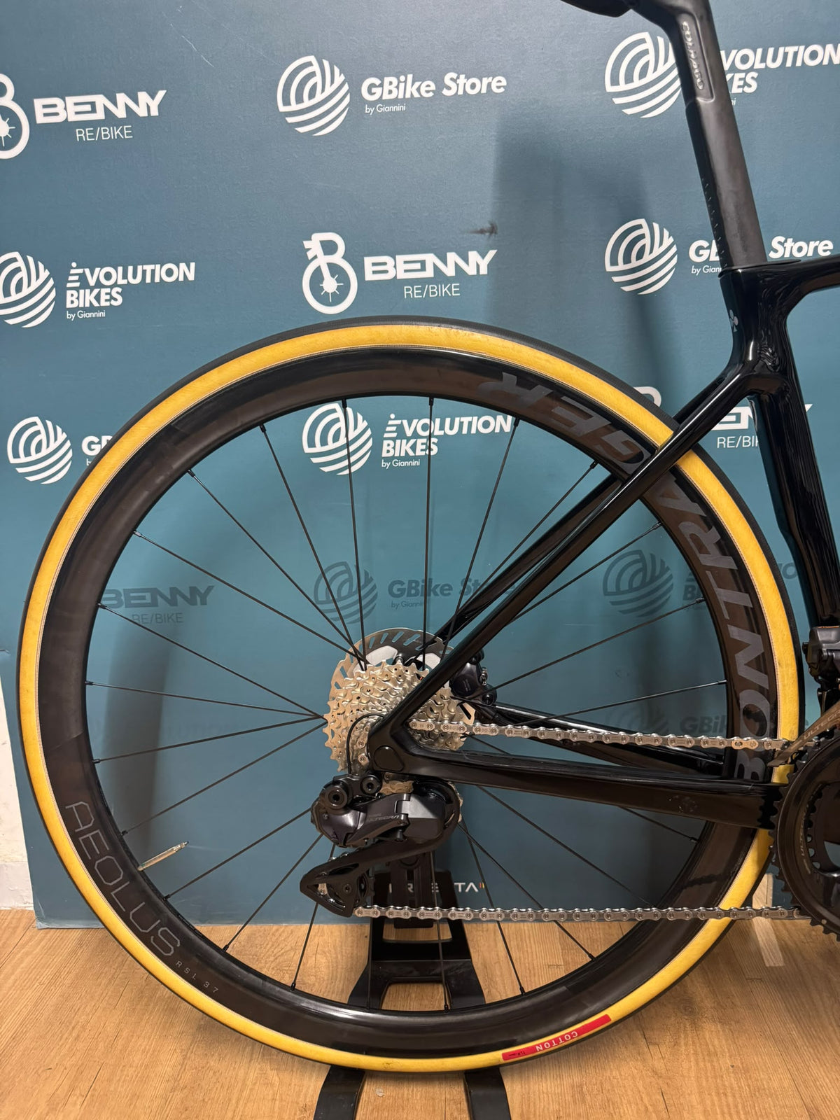 Colnago V4Rs Ultegra Di2 12v Taglia 455 - Usata