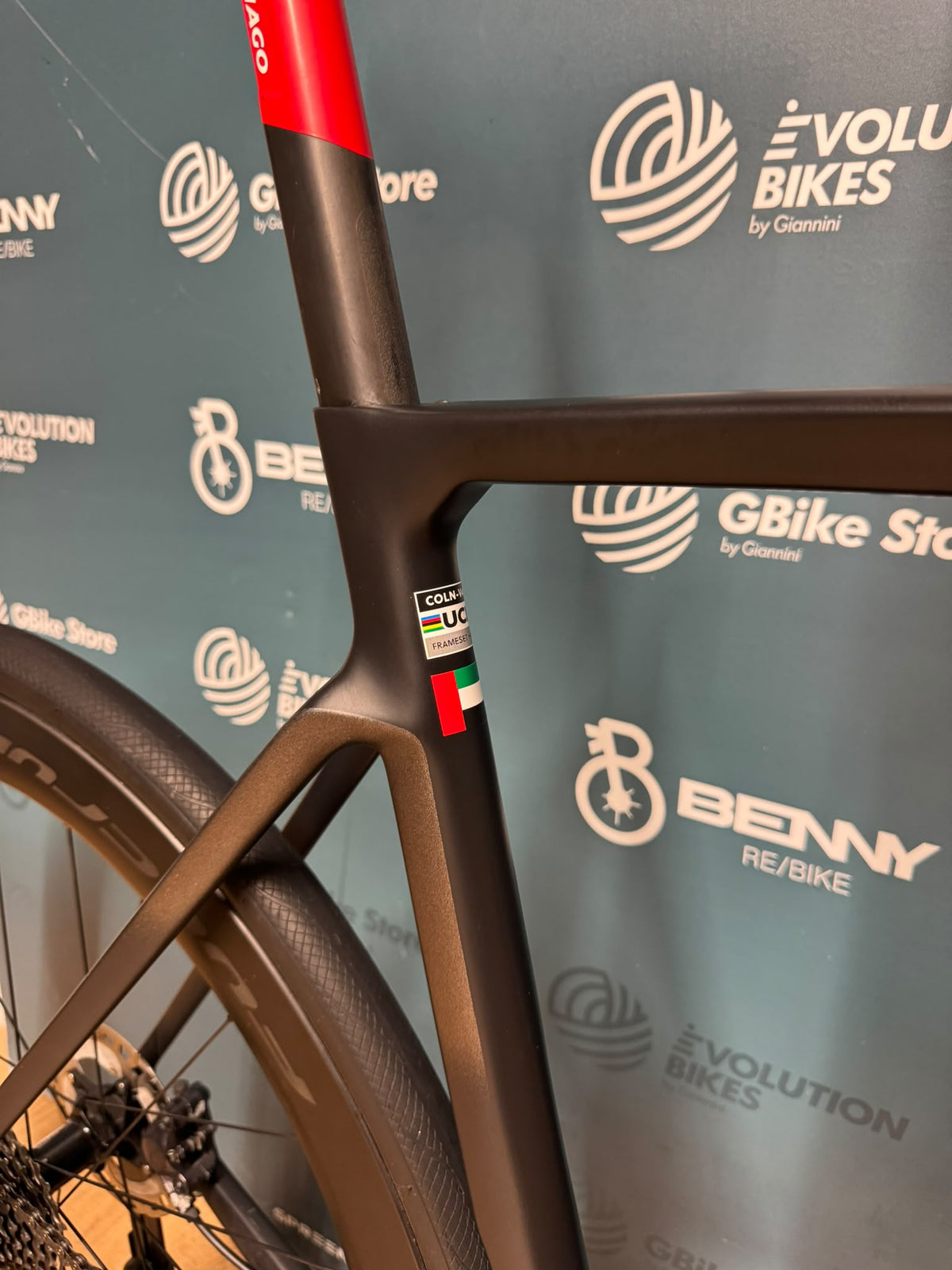 Colnago V4Rs UAE Team Emirates Taglia 550 - Usata