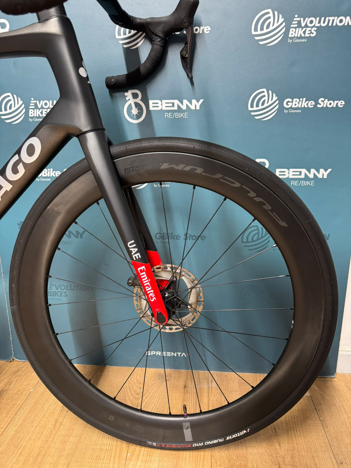 Colnago V4Rs UAE Team Emirates Taglia 550 - Usata