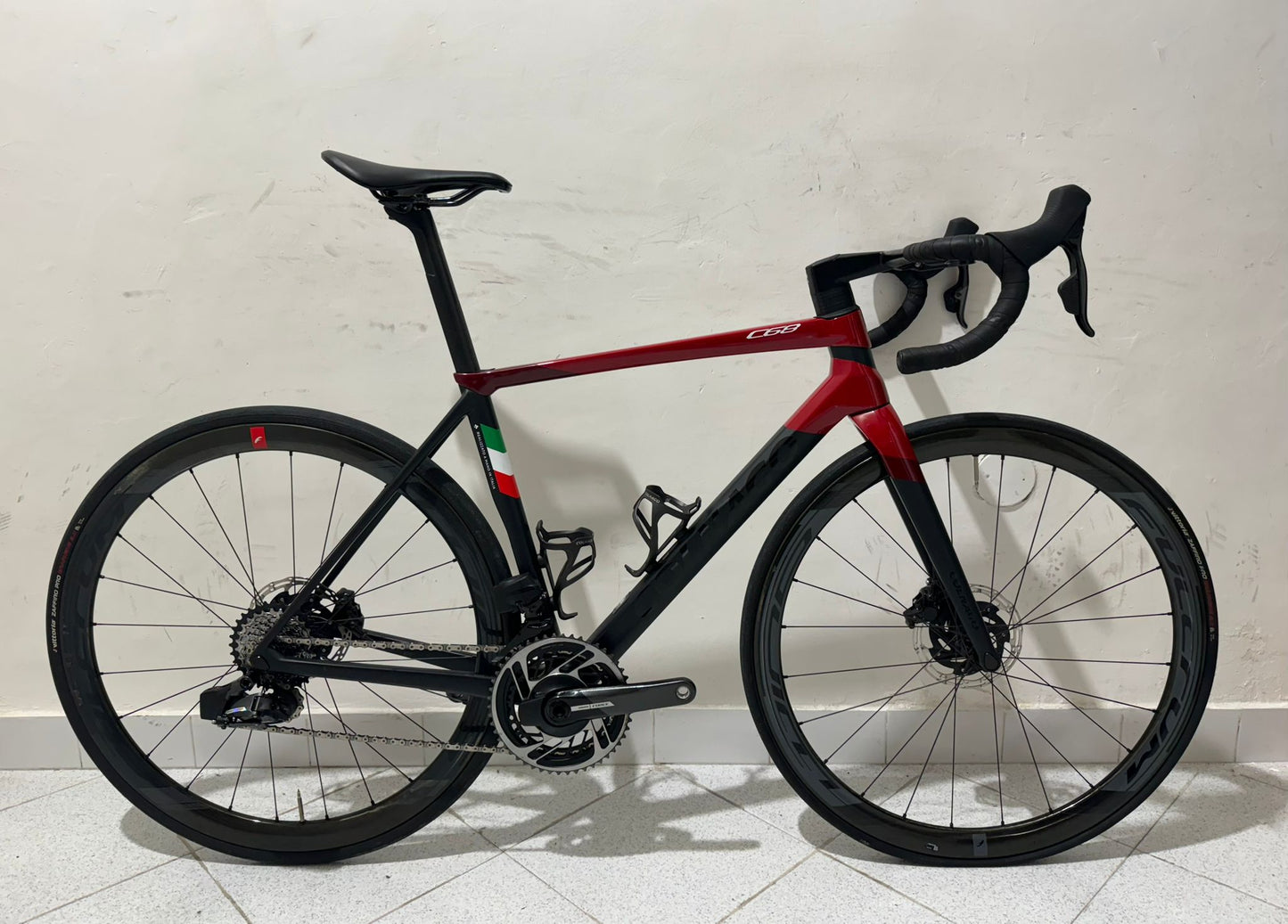 COLNAGO C68 ROAD DISC SIZE 485 - Používa sa