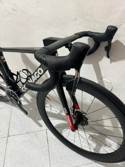 Colnago V4RS UAE Emirates storlek 42S - Används