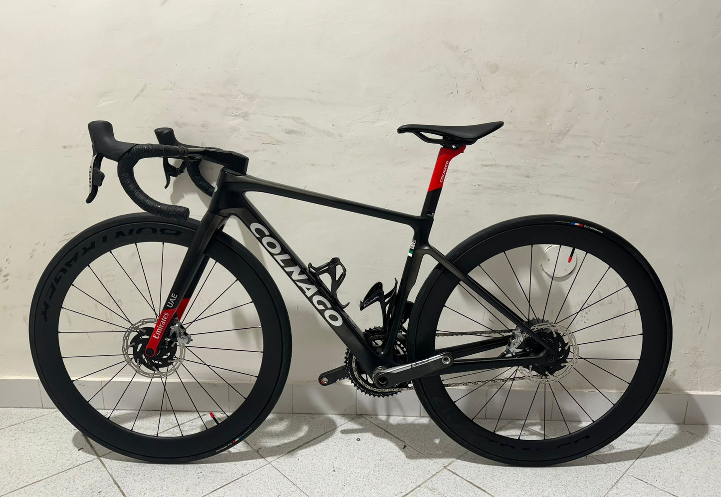 Colnago V4RS UAE Emirates storlek 42S - Används