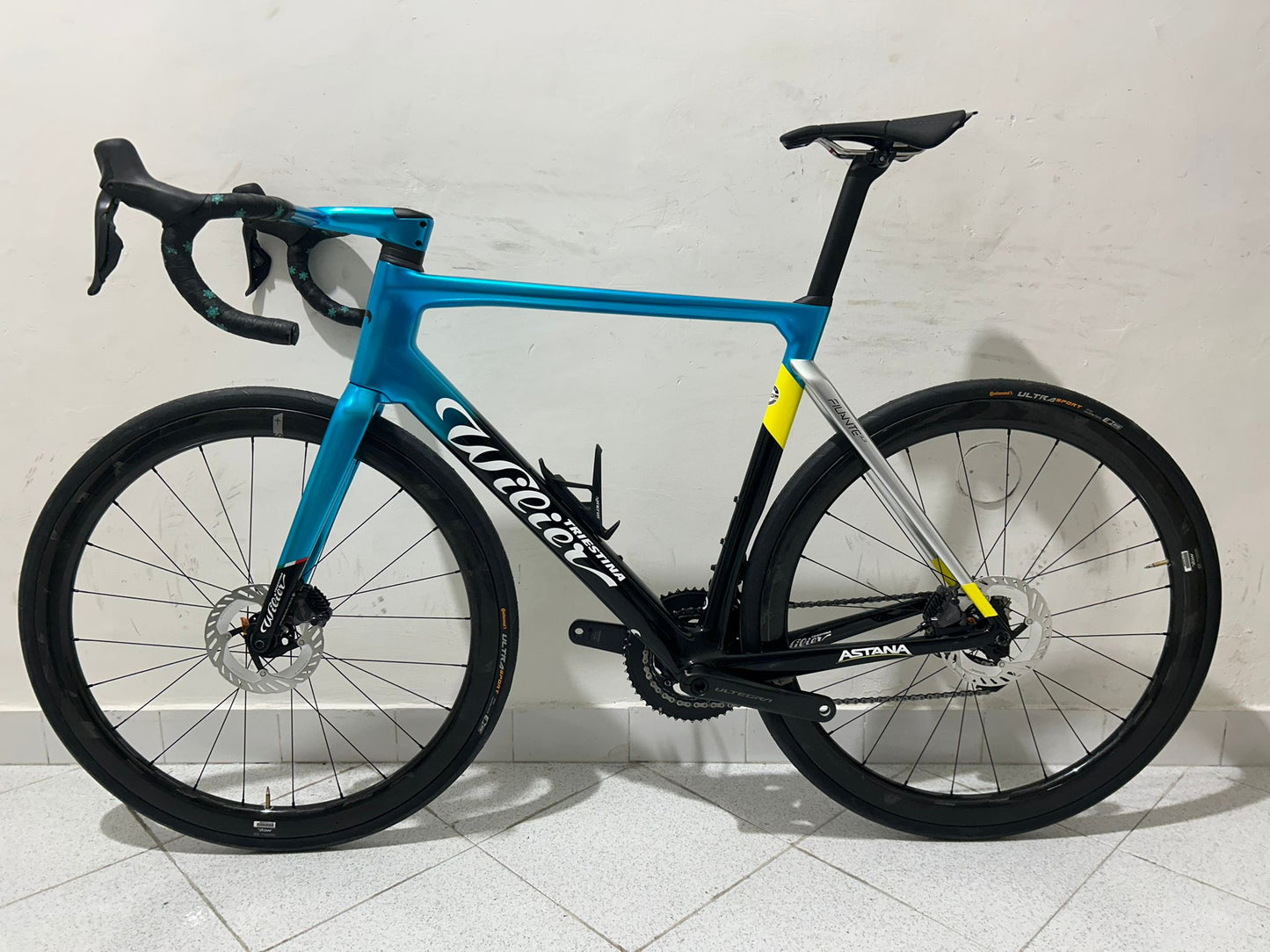 WILLER RIBBISH SLR Team Astana Størrelse XL - Brugt