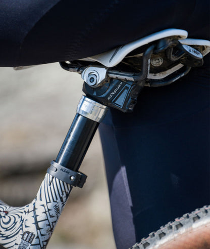 Teleskopowa sztyca podsiodłowa KS Rage Circuit 31,6 x 380 mm z akumulatorem, ładowarką i pilotem